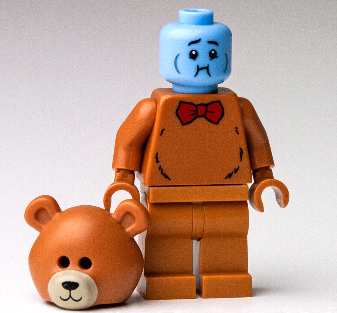Lego Store Build-A-Minifig 2021 - Bow Tie Bear Costume Guy BAM Queasy (hol240) - StudBee